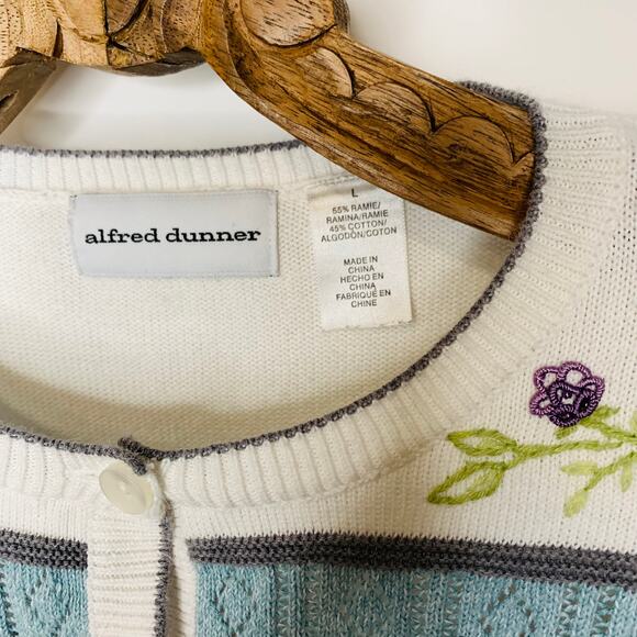 Cottagecore Floral Pastel Cardigan Sz Large Purple Blue - Picture 8 of 9